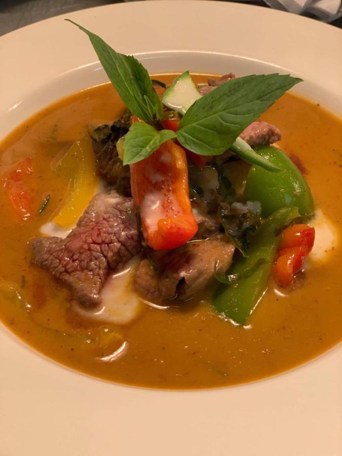 Siam Cottage Guesthouse Over 300 Years Old With Thai Restaurant Moreton-in-Marsh Eksteriør billede