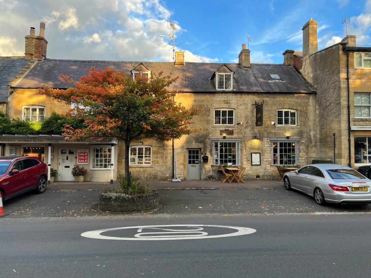 Siam Cottage Guesthouse Over 300 Years Old With Thai Restaurant Moreton-in-Marsh Eksteriør billede