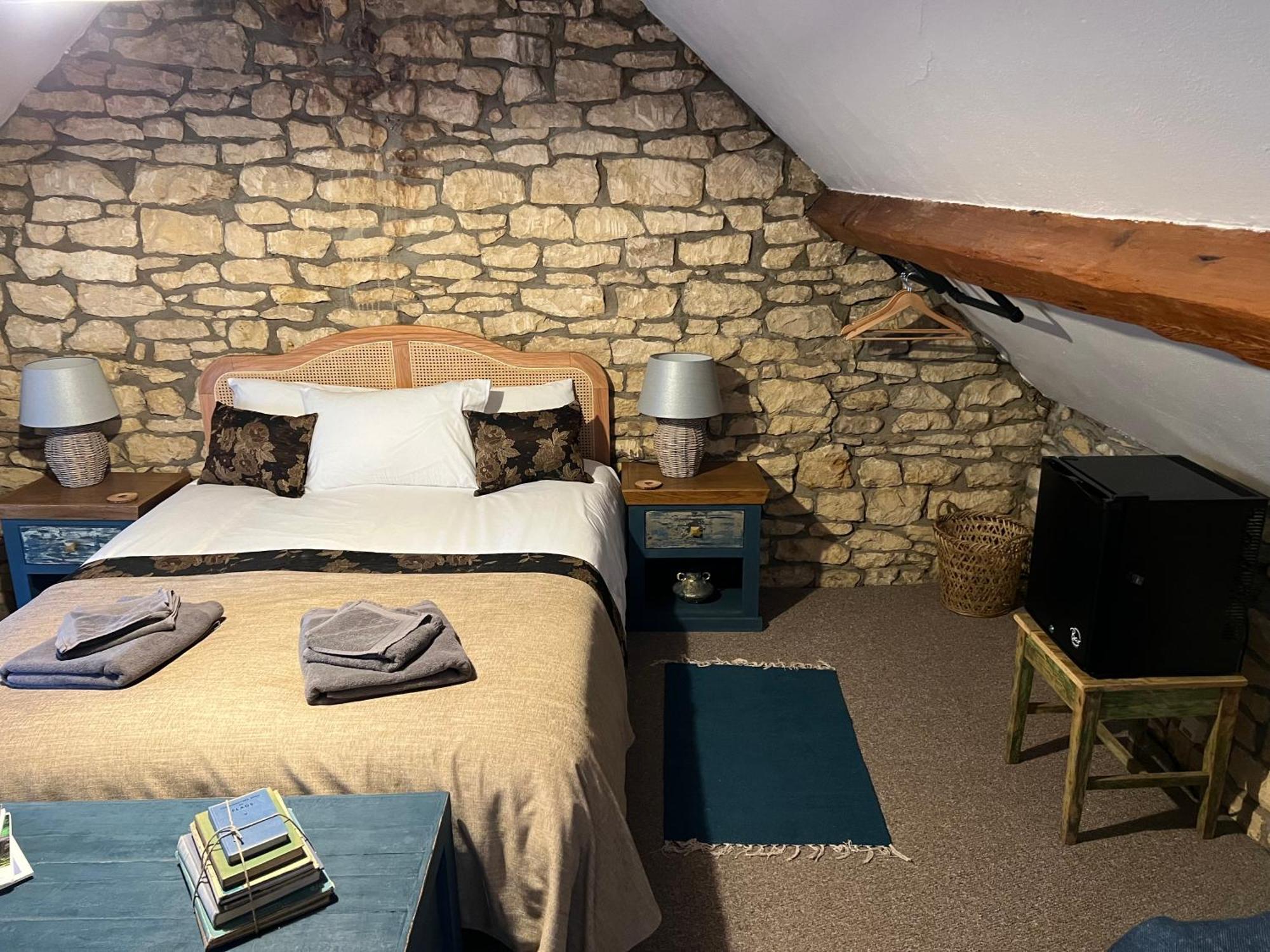 Siam Cottage Guesthouse Over 300 Years Old With Thai Restaurant Moreton-in-Marsh Eksteriør billede